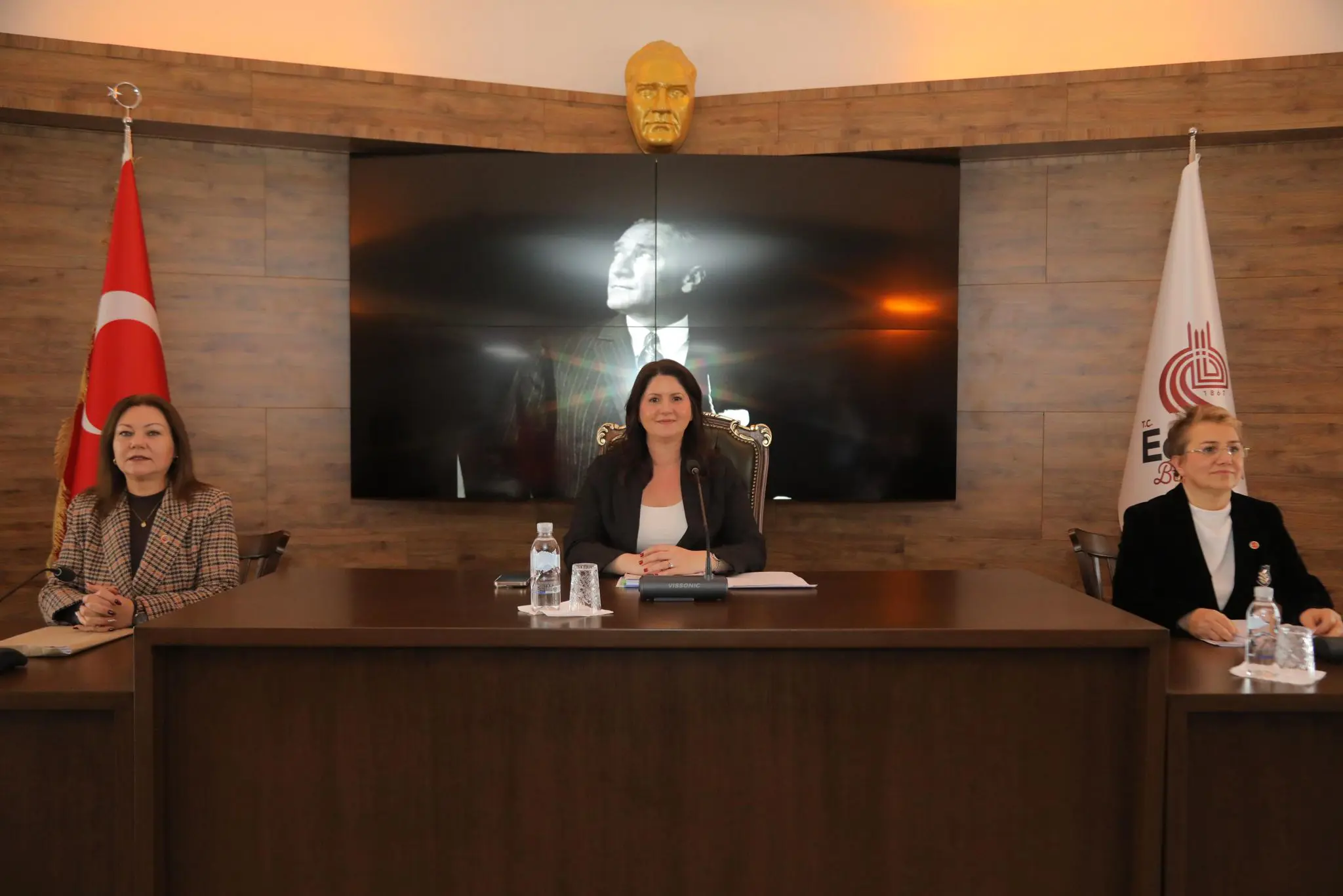 BELEDİYE MECLİSİNDEN ÖNEMLİ KARARLAR galeri görseli